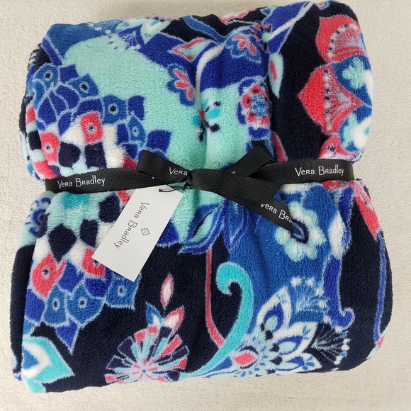 Vera Bradley Other - Vera Bradley Blanket Lotus Flower Swirl NWT